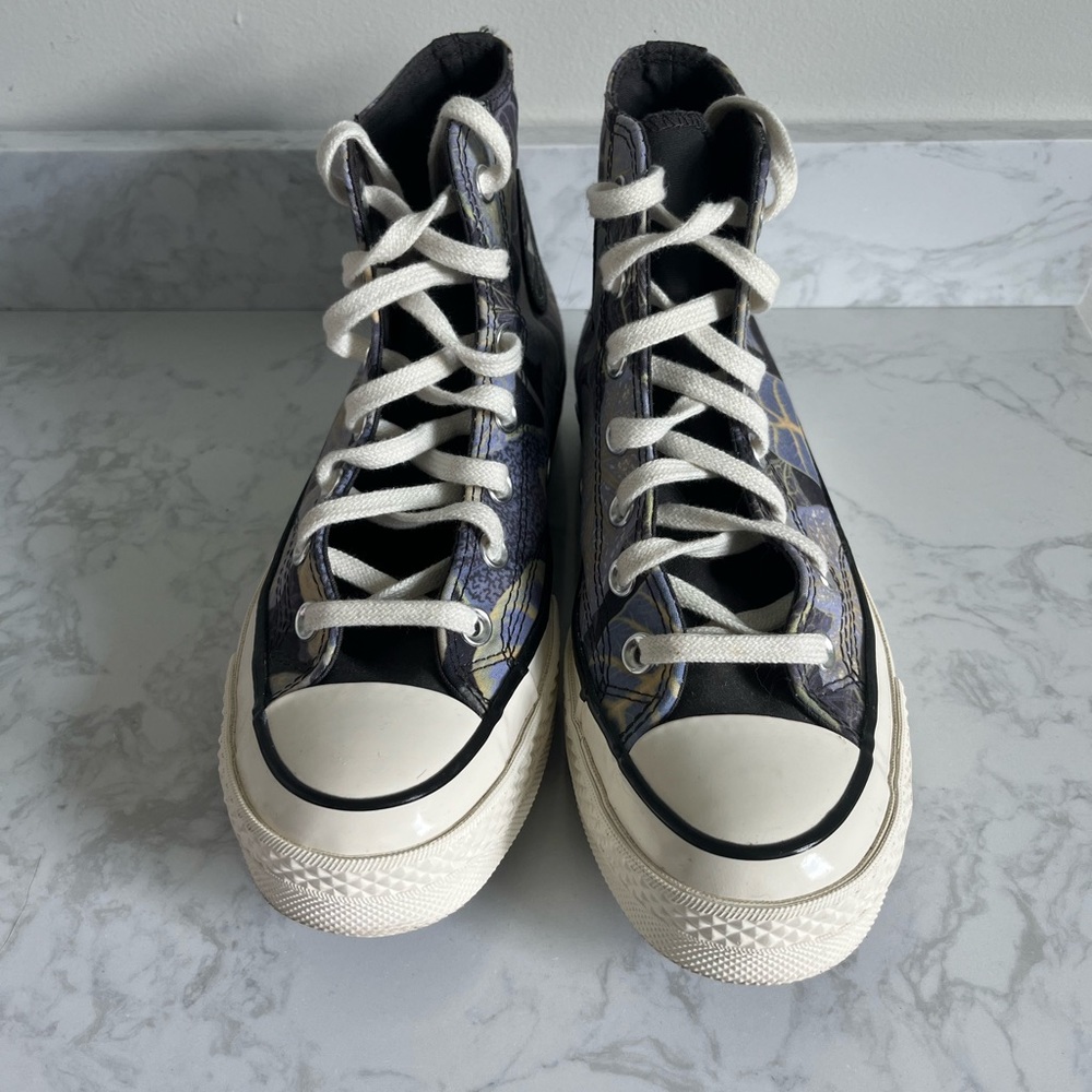 Custom plant converse